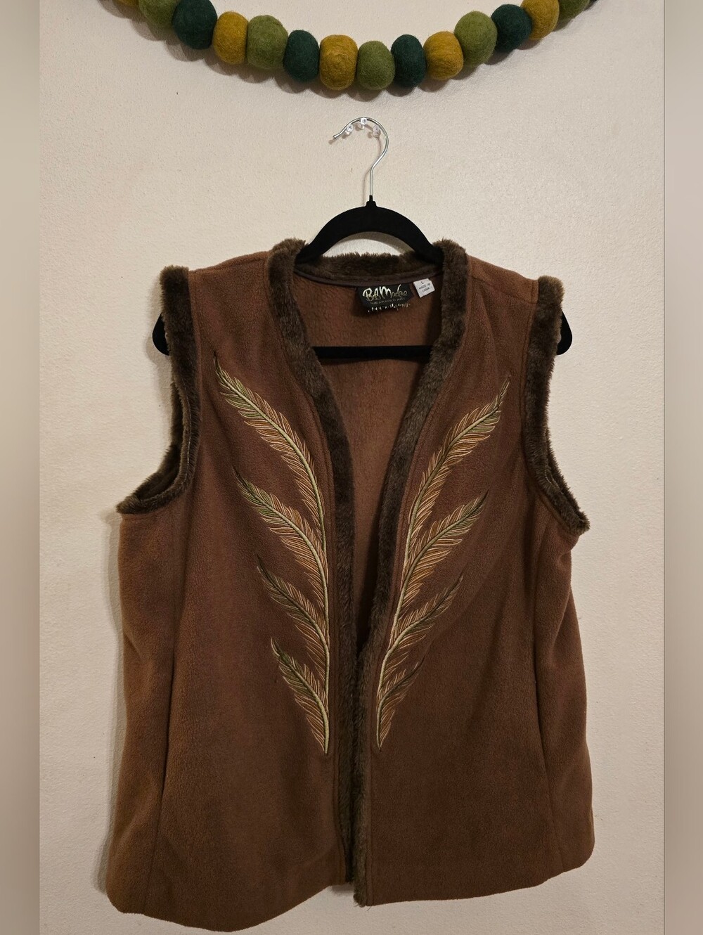 Bob Mackie Wearable Art Fleece Vest Size L Brown Feather Embroidery Faux Fur